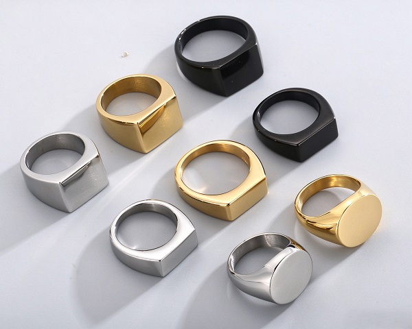 ENGRAVNIG 18K GOLD PLATED RING