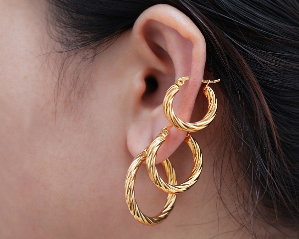 CIRCLE HOOP EARRINGS