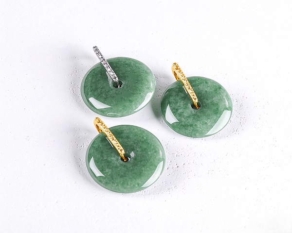 JADE DONUT PENDTANTS