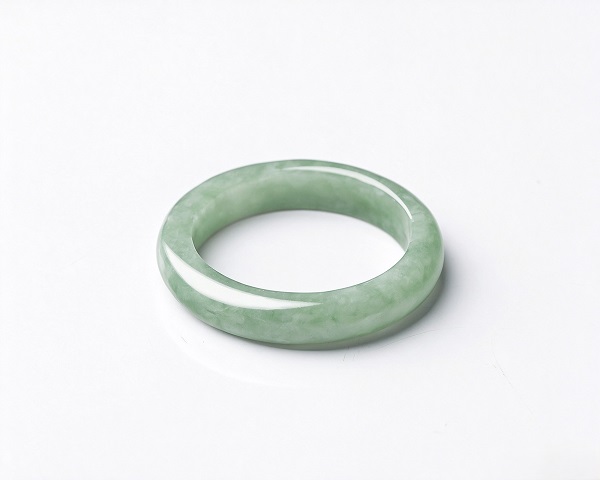 NATURAL JADE RING