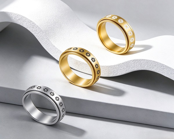 MOVABLE RINGS