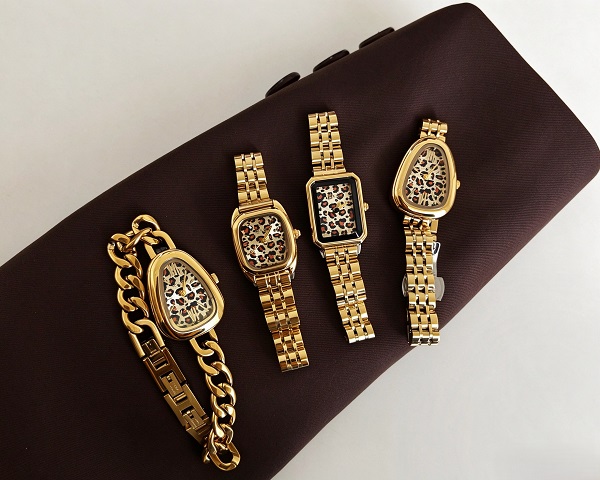 WOMEN'S LEOPARD WATCH